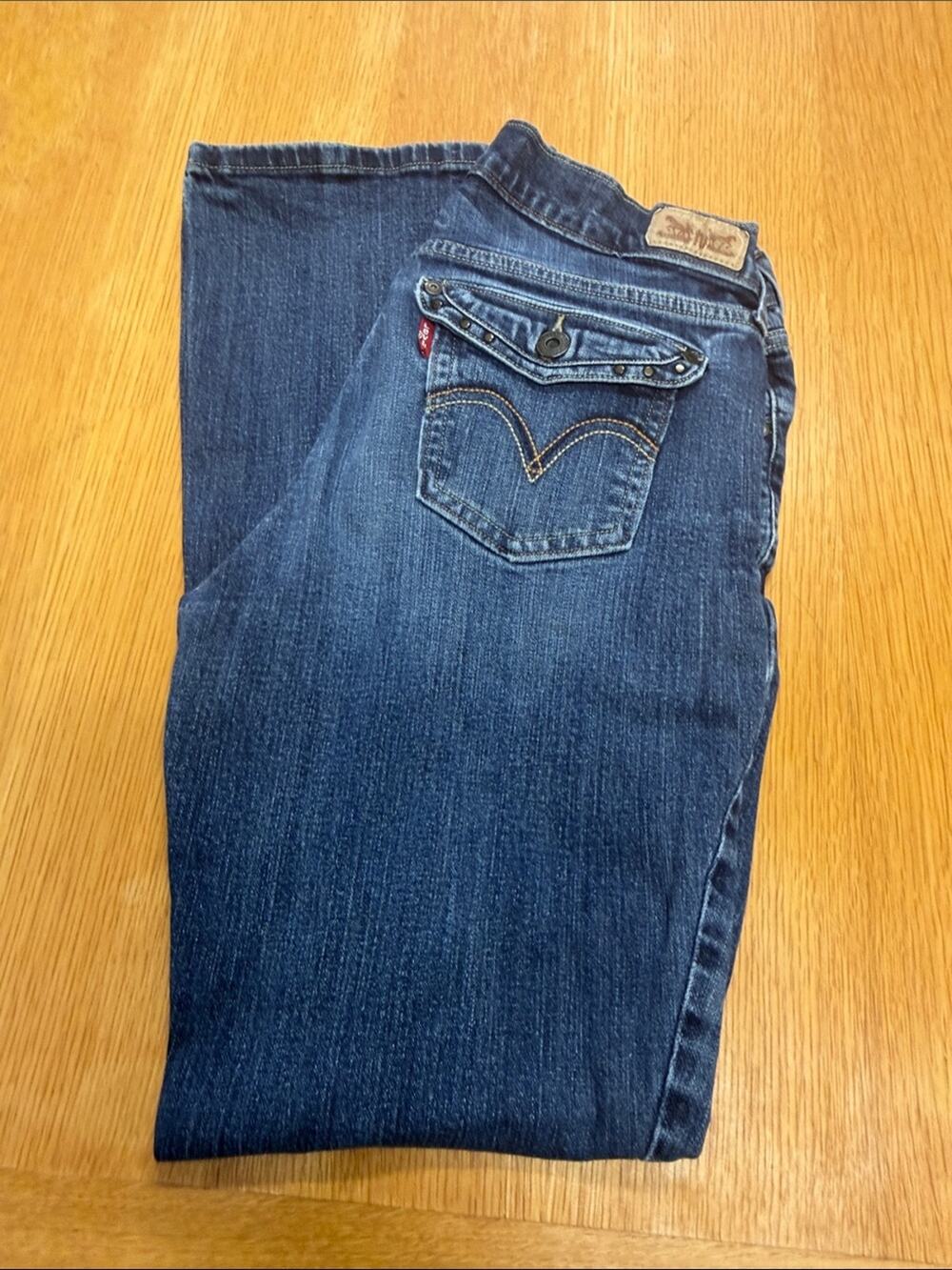 Levi's 515 Bootcut Blue Denim Jeans with Back Pocket Flap